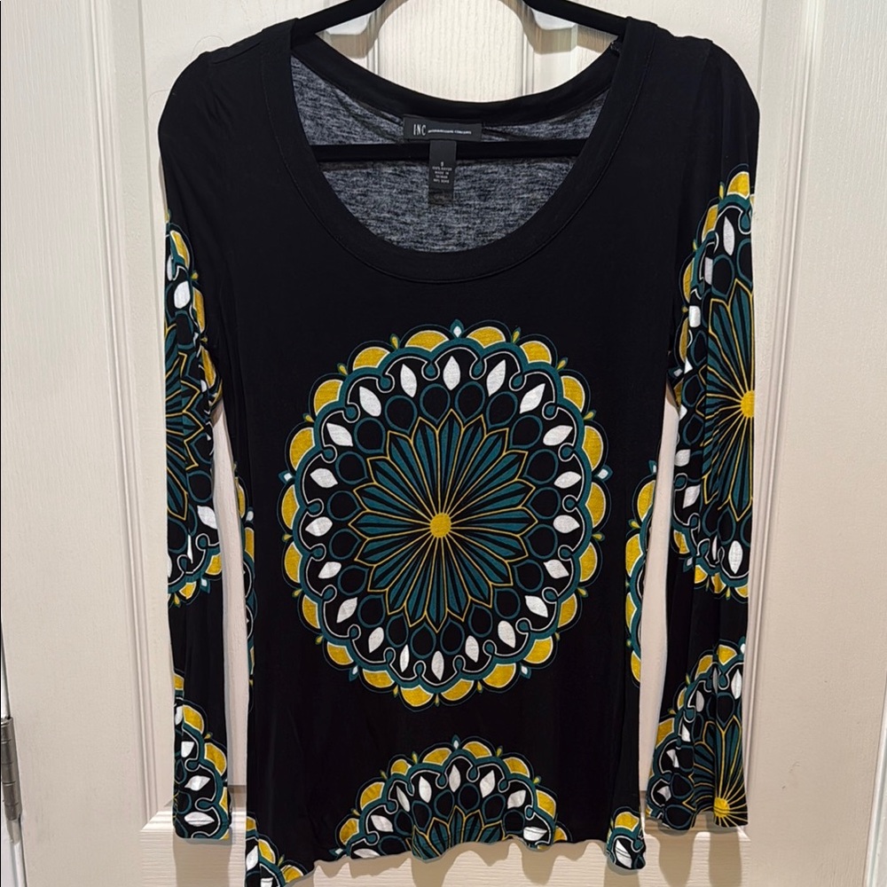 INC Black and Yellow Patterned Women's Top - Small